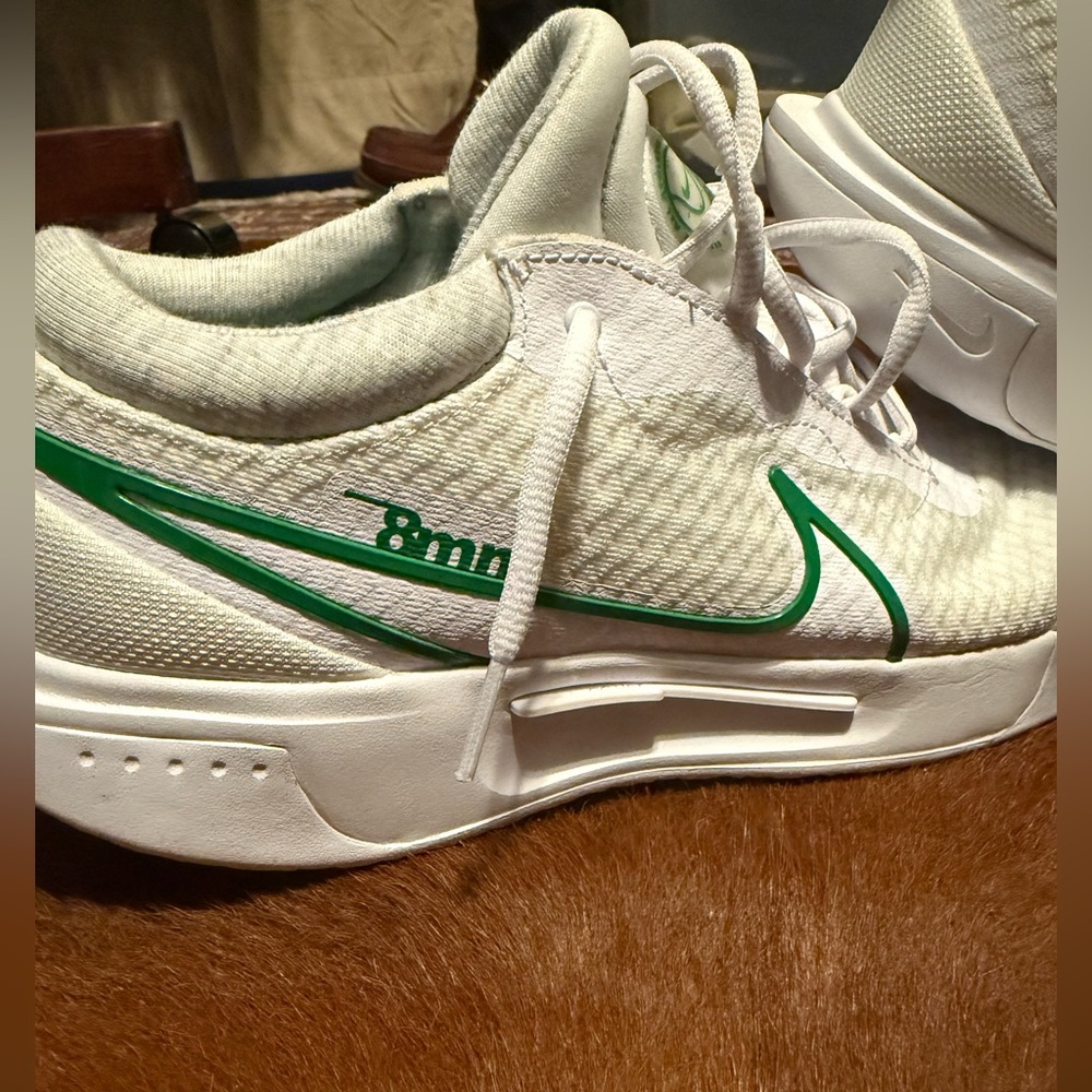 Nike Court Zoom Pro 8mm Size 9 White/Green Hard Court Tennis Shoes